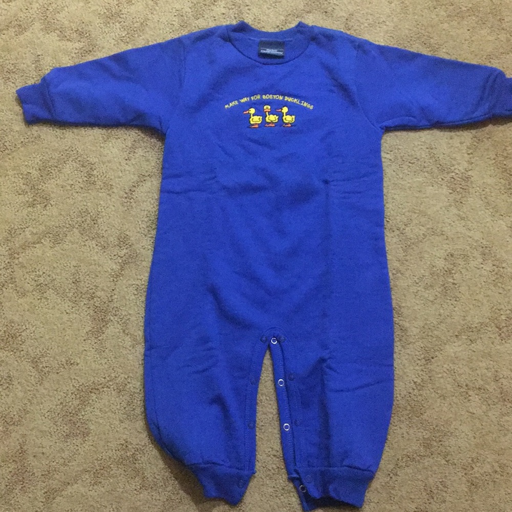 Boston Ducklings Onesie Size 24 Months